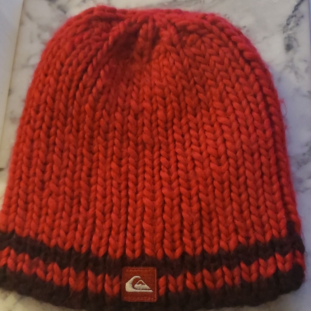 Quicksilver - Red beanie